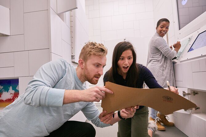 60 Minute Escape Game at Opry Mills - Entering The Escape Room: The 15-Minute Briefing That Matters