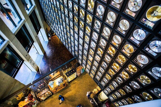 Before-Open Guided Tour & Admission to Country Music Hall of Fame - The meet-up at 222 Rep. John Lewis Way S: timing and getting there smooth