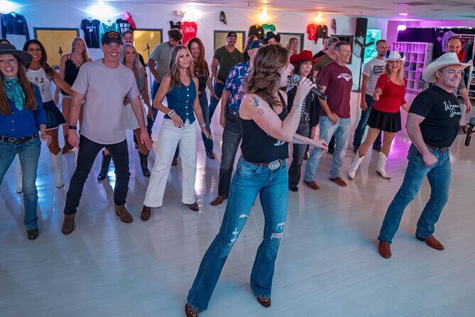Beginner's Line Dancing Class with Instructor in Nashville - The One-Hour Flow: How You Actually Learn