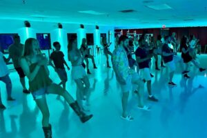 Beginner's Line Dancing Class with Instructor in Nashville - Instructors Who Make Beginners Feel Capable