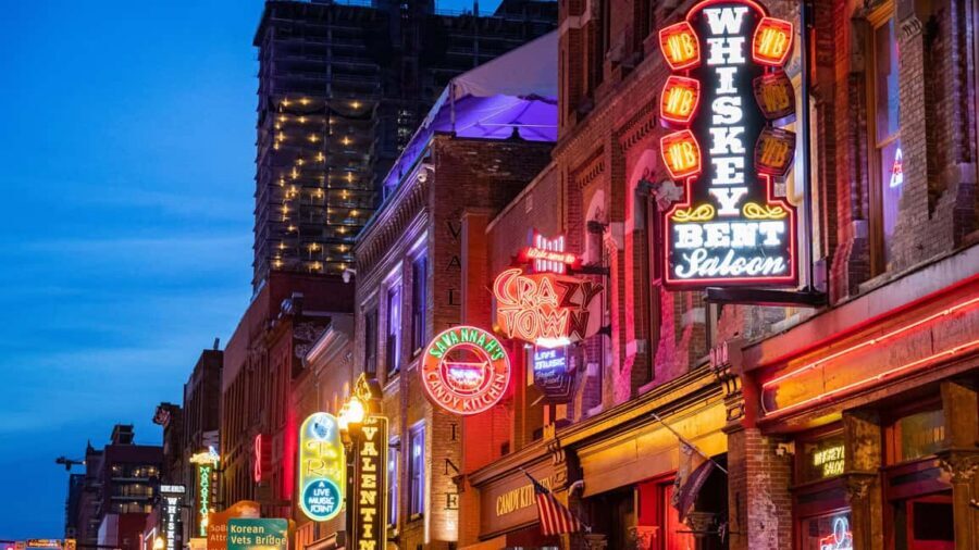Bourbon & Blood A Tennessee Whiskey History & Tasting Tour - The Stop-and-Sip Route: Speakeasy Vibes Without the Museum Tone