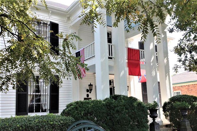 Civil War Tour with Lotz House, Carter House & Carnton Admission from Nashville - From Nashville to Franklin: your 9:00 a.m. start and shuttle ride
