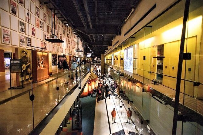 Discover Nashville City Tour with Entry to Ryman & Country Music Hall of Fame - Ryman Auditorium: Mother Church of Country Music, up close