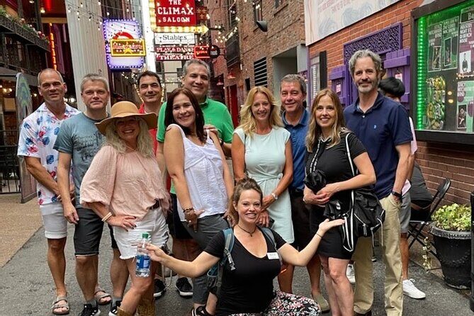 Downtown Nashville Food Tour: Bites Beyond Broadway - The downtown walking route: landmarks plus food stops