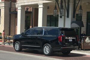 First class limo in Nashville, Tennessee luxury car - Inside the Vehicle: The Comfort Basics That Actually Change Your Experience