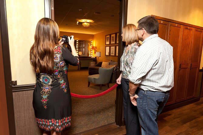 Grand Ole Opry House Guided Backstage Tour in Nashville - Studio A and Hee Haw: when TV history folds into your tour