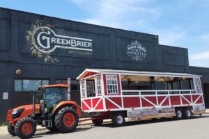 Narrated Sightseeing Tractor Tour of Nashville - The 2-hour route: from Music Hall to the riverfront