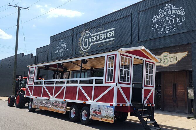 Narrated Sightseeing Tractor Tour of Nashville - Guides, storytelling, and the small-group factor