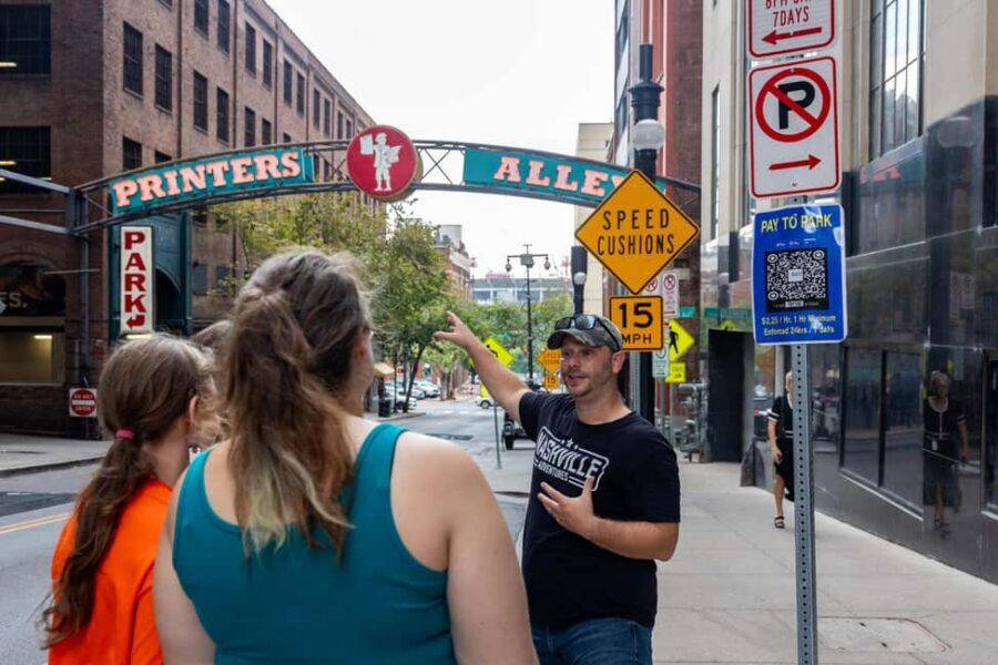 Nashville: 2 Hour History & Highlights Walking Tour - Starting at the Grand Lodge of Tennessee Free and Accepted Masons