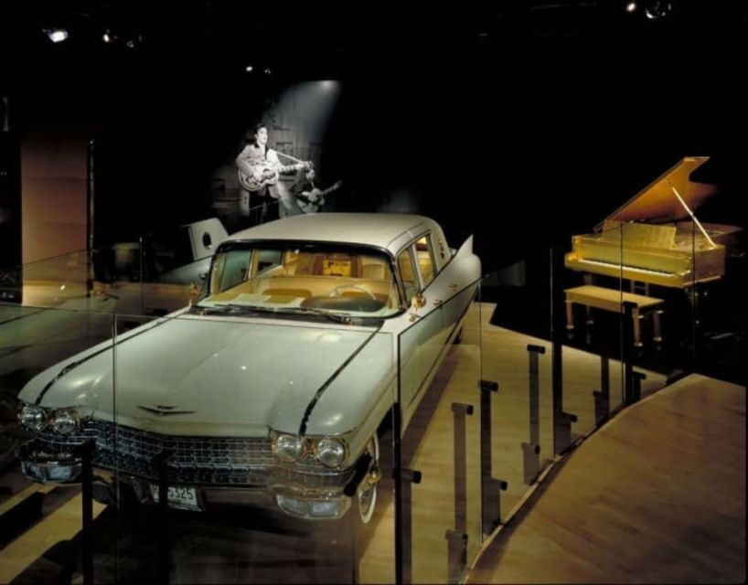 Nashville: Country Music Hall of Fame and Museum - Taylor Swift Education Center: Weekend Hands-On and Panel Moments