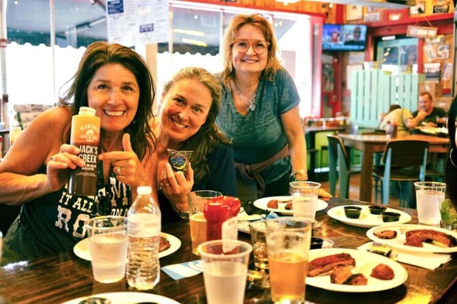 Nashville: Downtown Food, Drink and Sightseeing Walking Tour - Downtown Nashville, but with your stomach in charge