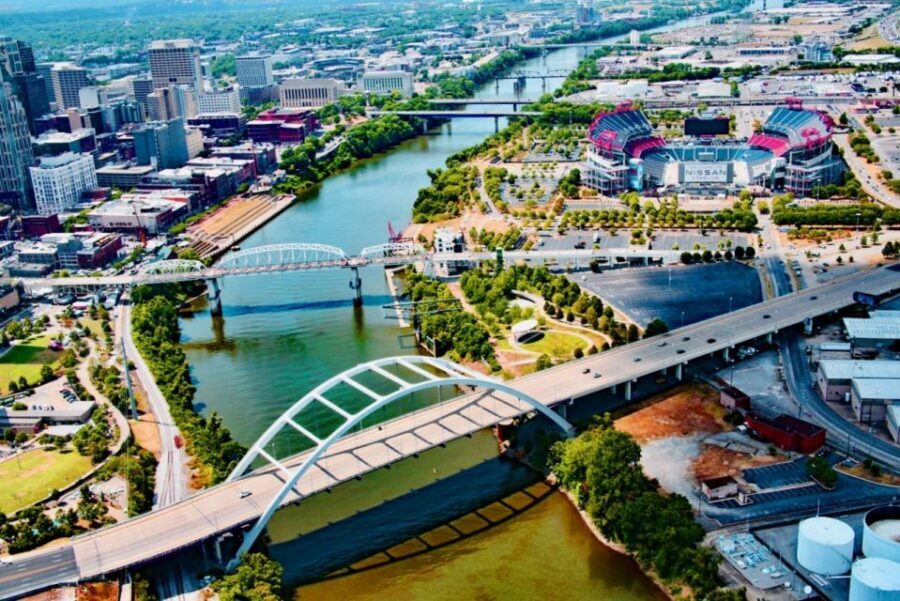 Nashville: Downtown Helicopter Experience - Step Onboard: Headsets, Comfort, and Meeting The Pilot
