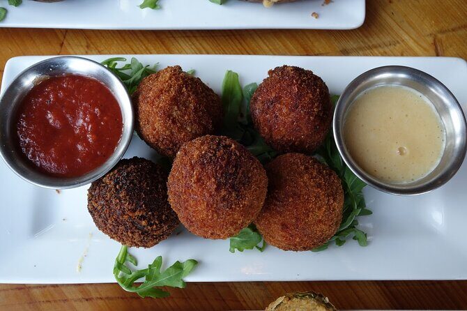 Nashville: Food Tour with 5+ Tastings of Local Delicacies - Key things to know before you go