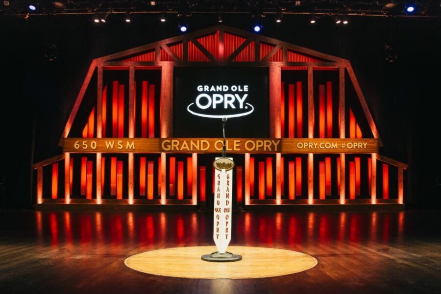 Nashville: Grand Ole Opry Show Ticket - The sound inside the Opry: where the magic is practical