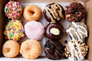 Nashville: Guided Delicious Donut Tour with Tastings - Starting at Parlor Doughnuts: your first taste and the walking rhythm