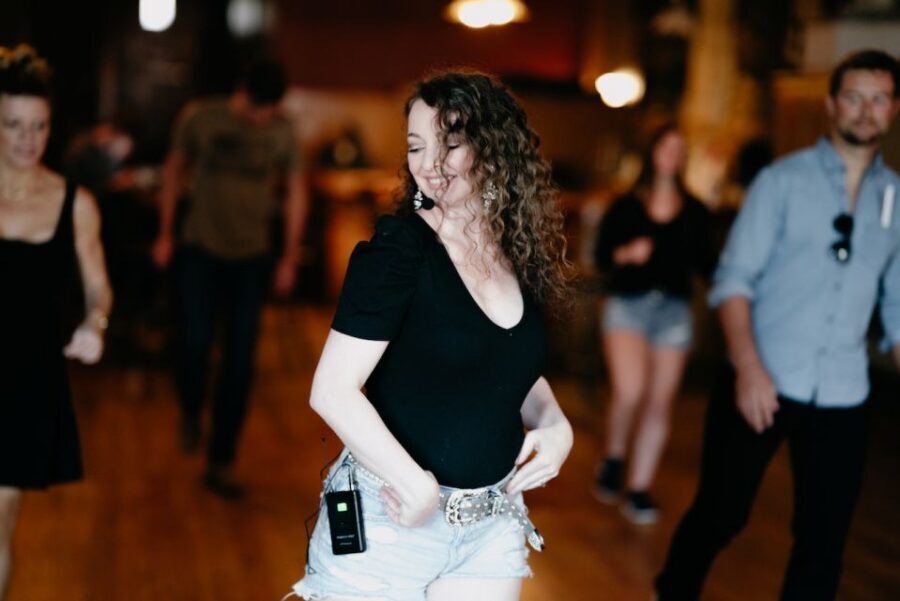 Nashville: Line Dancing Class with Keepsake Video - The 1-Hour Format: Meet, Vote, Learn Two Dances