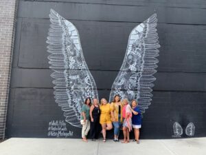 Nashville: Murals and Mimosas Tour - Omni Hotel meetup: easy starting point and real-world timing