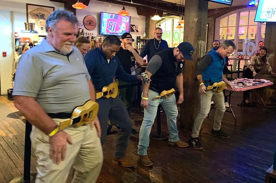Nashville: Music City Pub Crawl - Getting People Together: Trivia Teams, Prizes, And That One-Group Feeling