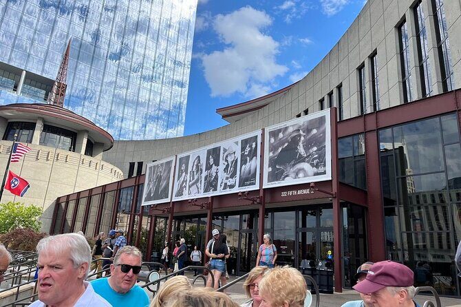 Nashville Music, History and Hidden Gems Tour - Downtown Nashville stops: Lower Broad, Ryman, and the historic core