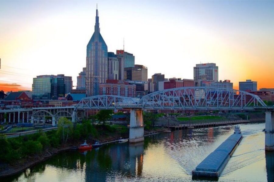 Nashville: Private City Tour with Local Singer-Songwriter - Downtown Nashville and Honky-Tonk Row without the overwhelm
