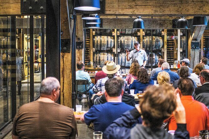 Nashville to Jack Daniel's Distillery Bus Tour + Whiskey Tastings - Comfort, Steps, and What to Bring for a Smooth Day