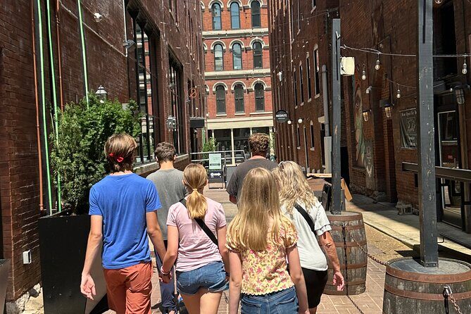 Nashville True Crime Walking Guided Tour - Stop 4: Printer’s Alley and a TV-star murder solved through television