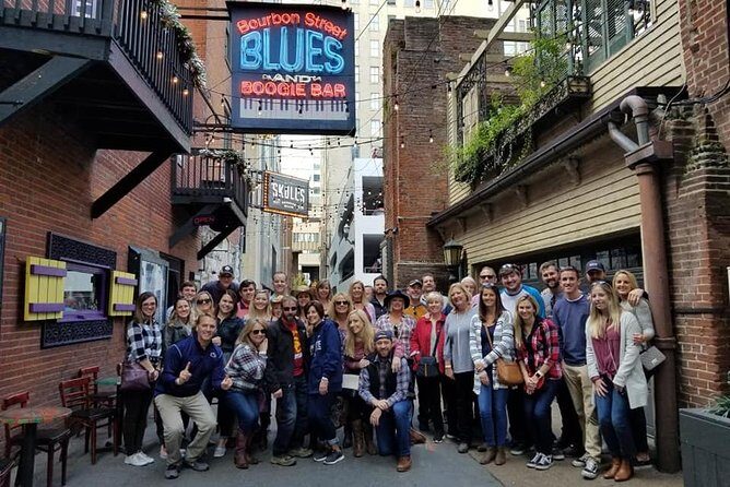 Nashville's Honky-Tonk Walking Sightseeing Pub Crawl - Starting at Brass Stables and Getting Oriented Fast