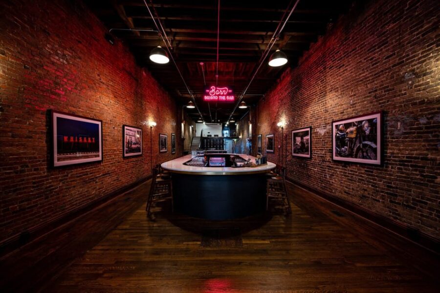Nashville's Speakeasy Secrets: True Crime Tasting Pub Crawl - When Schedules Change: Private Parties and Timing Expectations