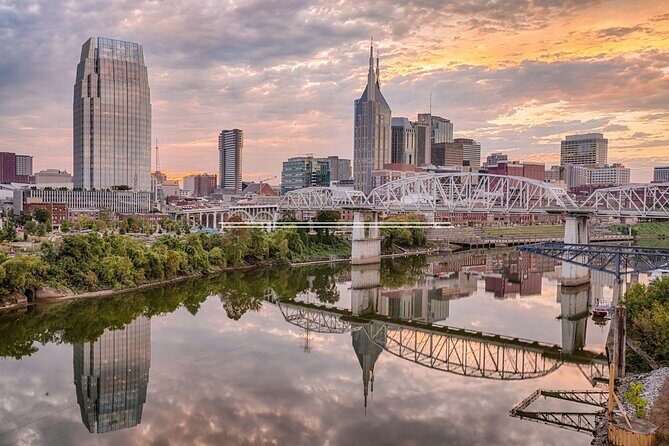 Private Custom Tour with a Local Guide at Nashville - Building a Smart Route: Iconic Places, History, and Story Clarity