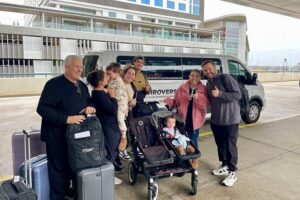 Private Nashville Airport Shuttle to Downtown Fast and Easy - Driver Updates and Mobile Ticket: Less Guessing After You Land