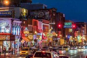 Private transfer to Nashville Airport and Hotel - Inside the vehicle: comfort, Wi‑Fi, and the chauffeured difference
