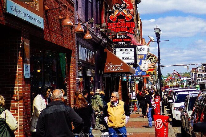 Private Walking Tour with Johnny Cash Museum Admission - Key highlights at a glance