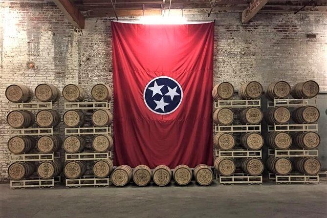 Tennessee Whiskey Experience: Bus Tour with 11+ Whiskey Tastings - No restroom on the bus: plan breaks like a pro