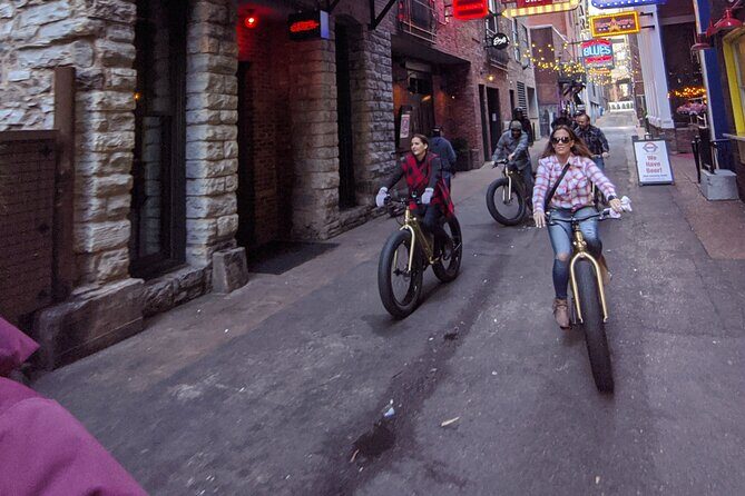 The Original Music City Electric Bicycle Guided City Tour 16miles - The guide experience with Sean Gilder: pacing, humor, and first-time comfort