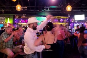 Two Step & Country Swing Dance Class in Nashville Country Fusion - Where you meet: Music Valley Dr and how to find Suite #142